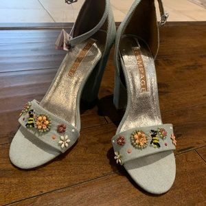 Women’s jean color heels